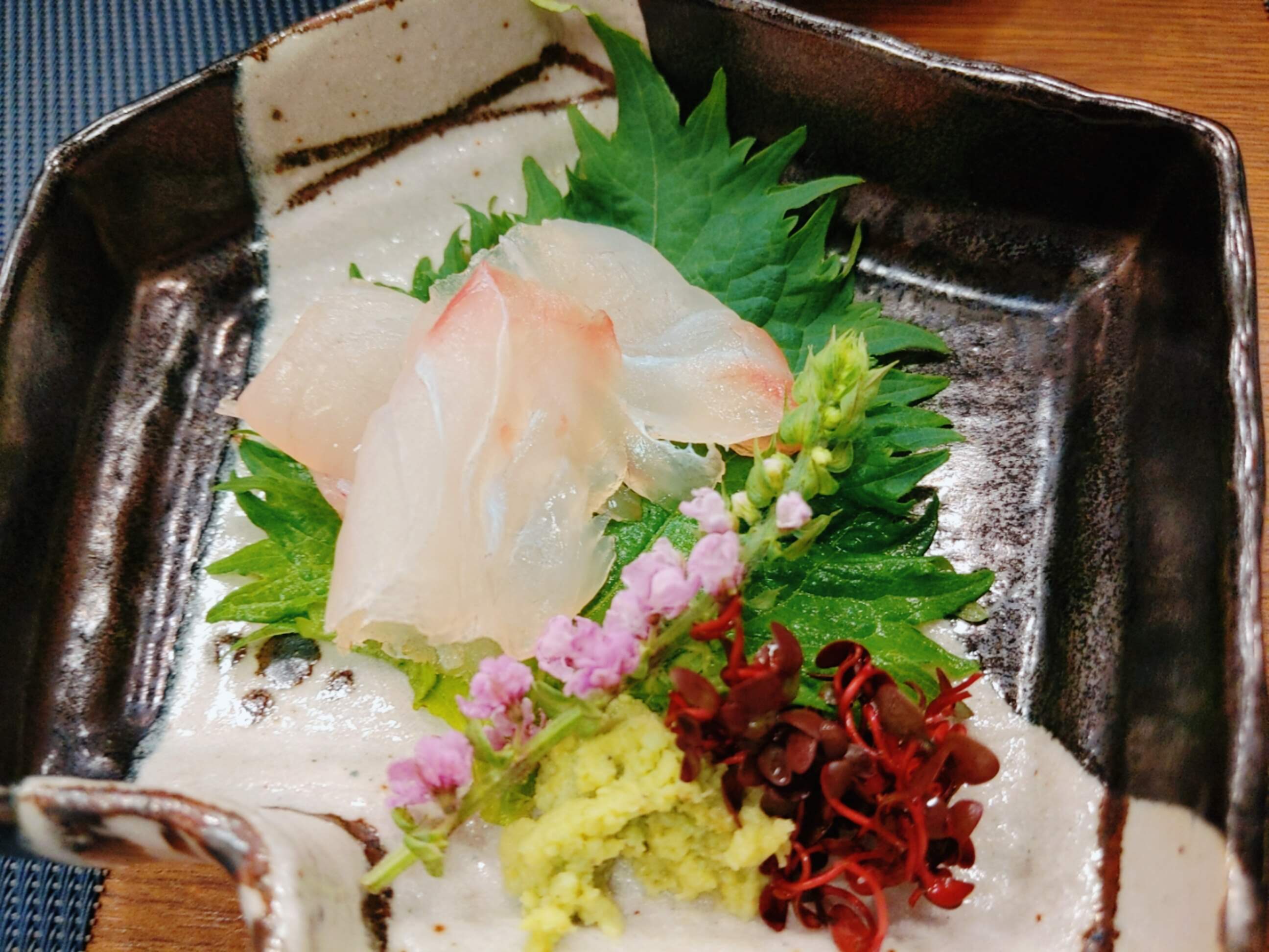 一品料理 わくらの名品、天然鯛コブじめ